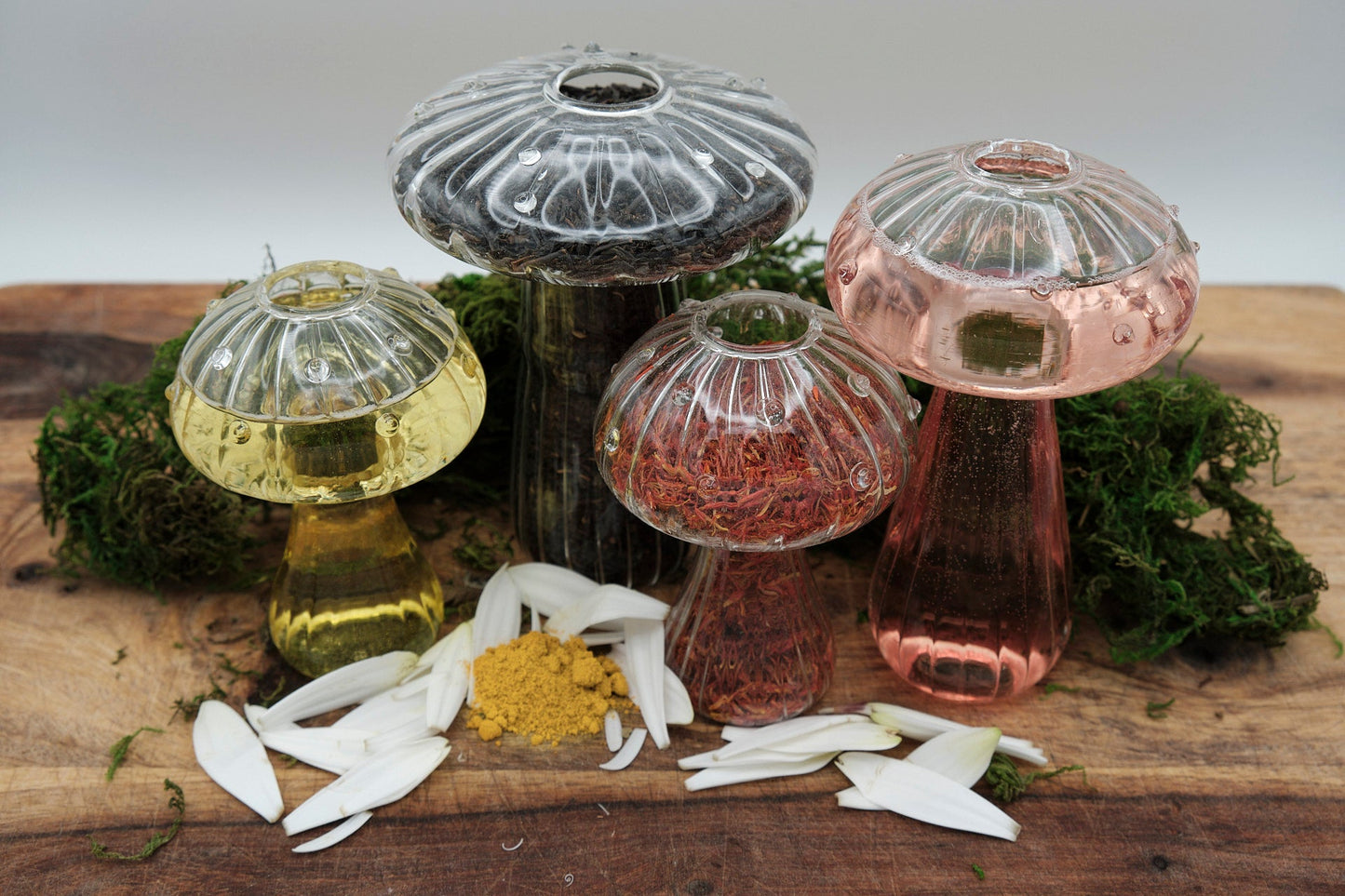 Crown of Flowers Black Floral Loose Leaf Tea