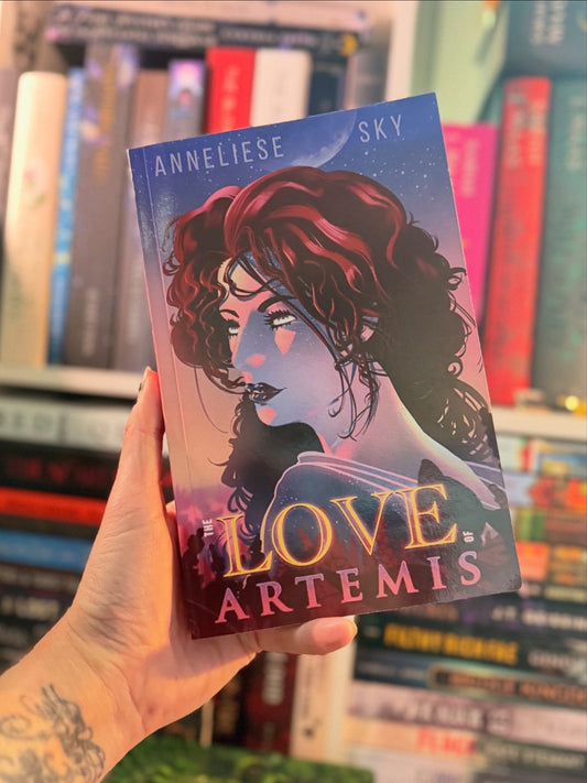 The Love of Artemis (The Mythos of the Pantheon) Book 2